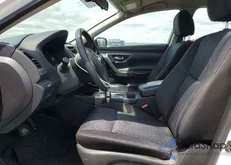 2016 Nissan Altima 2.5 z USA, uszkodzony, nr VIN 1N4AL3AP0GC198652